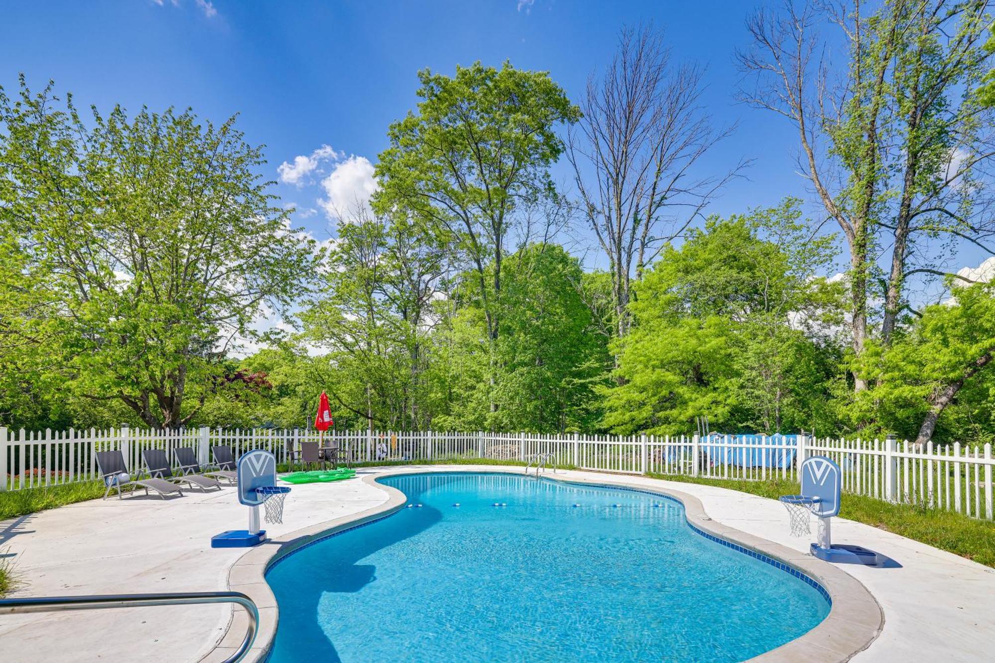 Charming With Game And Private Pool! * Cresco